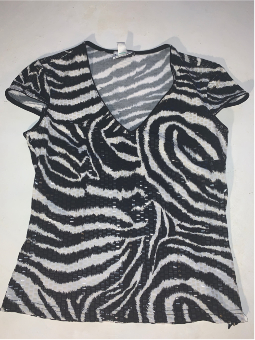 Women's Joseph Ribkoff Zebra Print V-Neck Short Sleeve Tee, Black/White, Size 8